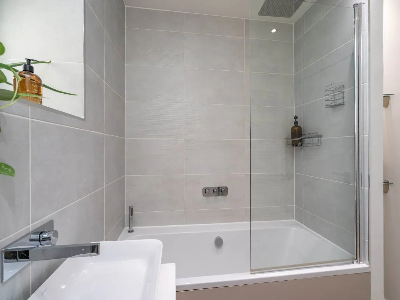 Shiel Hall Circle, Rosewell, EH24 9DE, photo 27