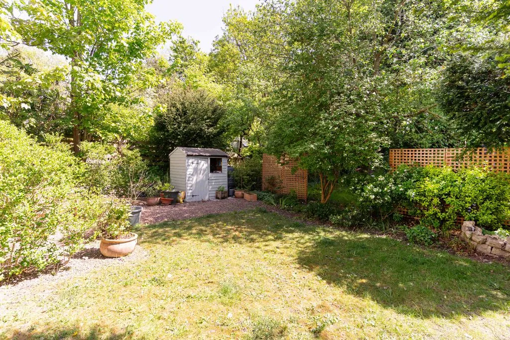 Birdhurst Rise, South Croydon CR2 7EJ, photo 5