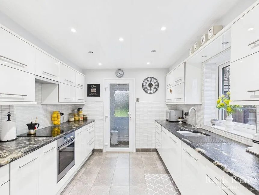 Acklam Road, Middlesbrough, TS5, photo 2