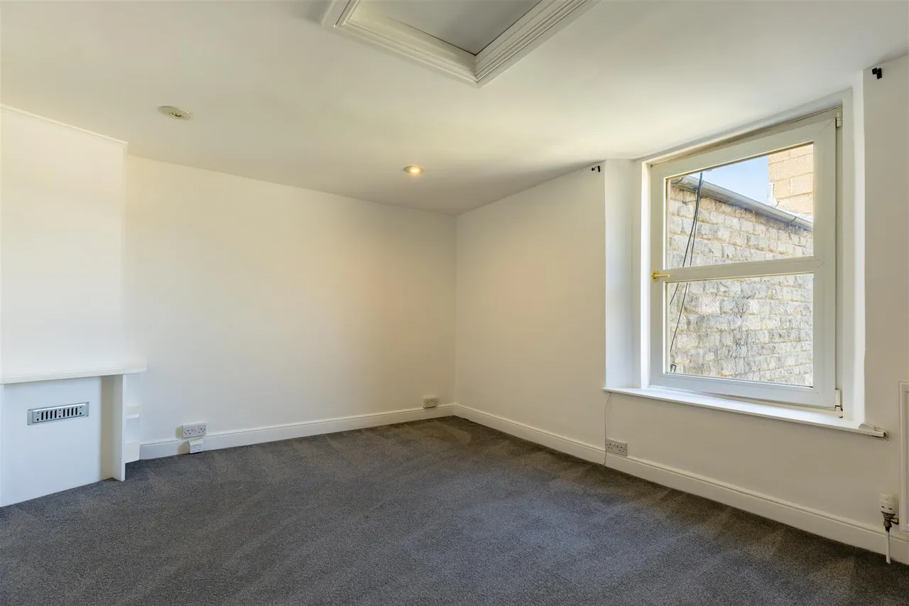 Ashton Road, Siddington, GL7, photo 24