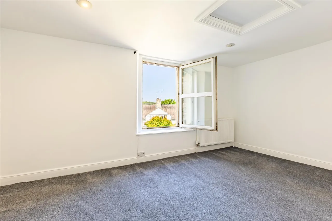 Ashton Road, Siddington, GL7, photo 25