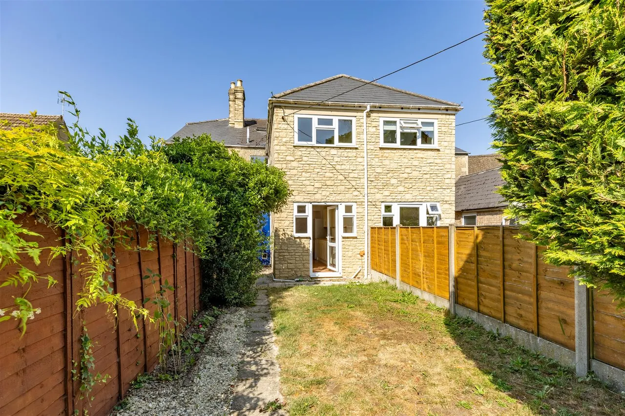 Ashton Road, Siddington, GL7, photo 32