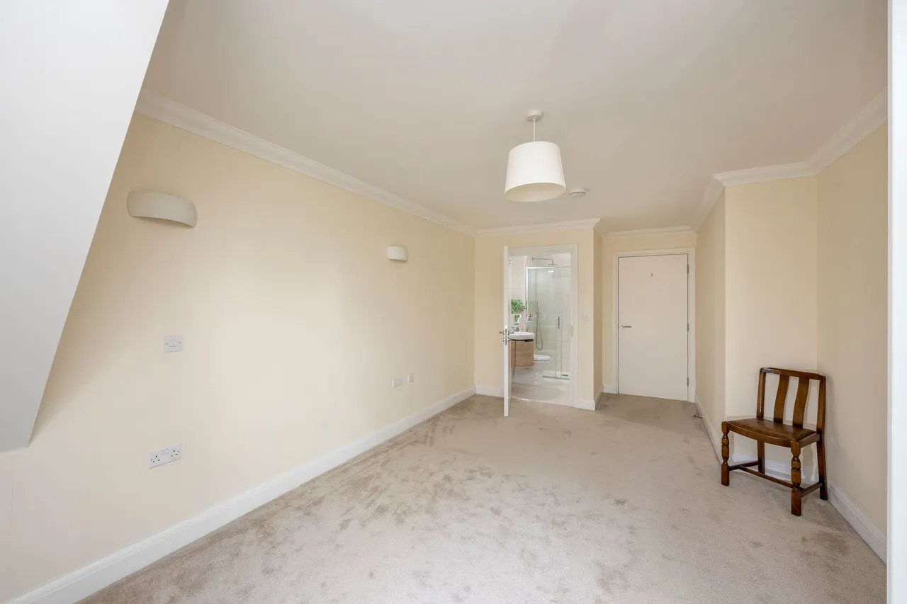 Bolnore Road, Fleur De Lis, RH16, photo 9