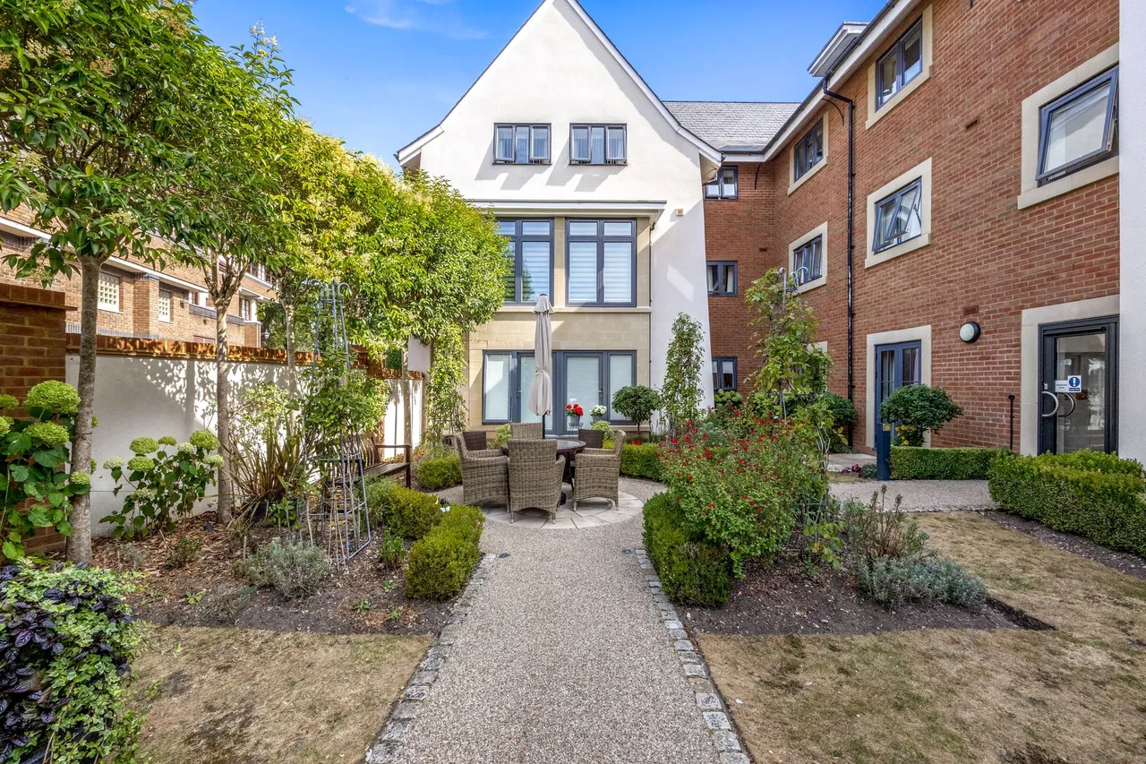 Bolnore Road, Fleur De Lis, RH16, photo 18