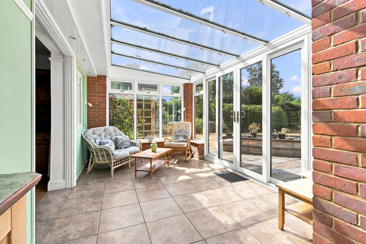 Chalkshire Road, Aylesbury, HP17, photo 18