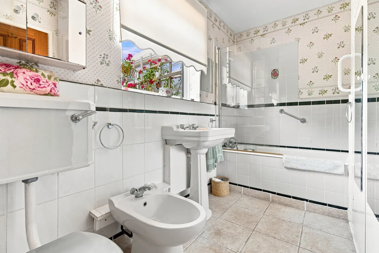 Chalkshire Road, Aylesbury, HP17, photo 15