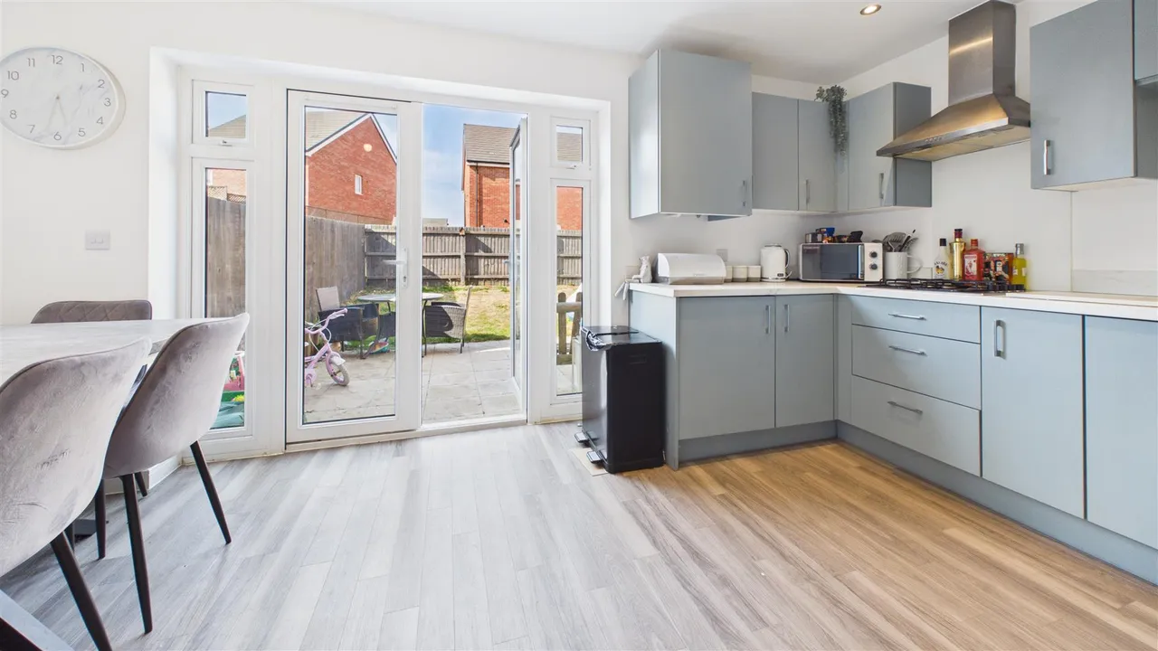 Craigmore Close, Bourne, photo 6