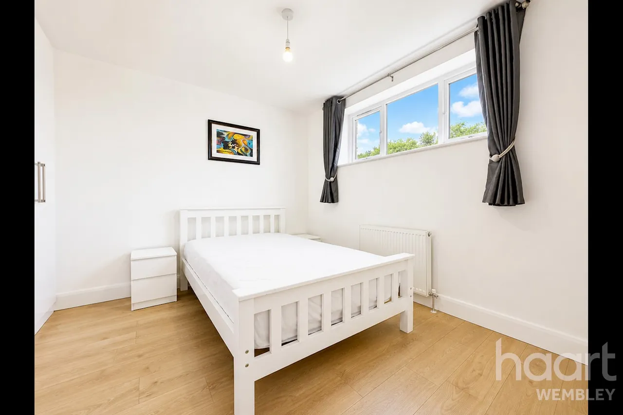 Crawford Avenue, HA0, photo 6