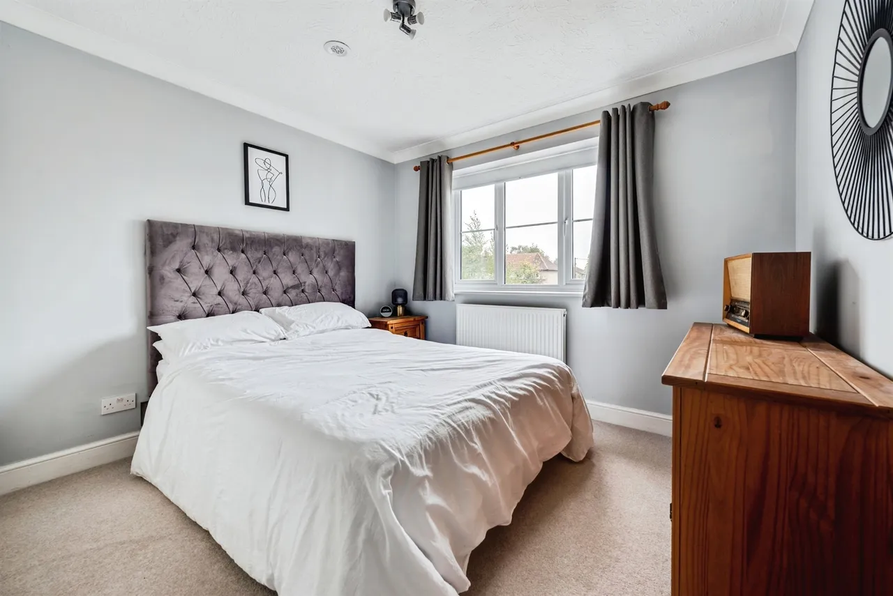 Sixpenny Lane, Chalgrove, OX44, photo 8