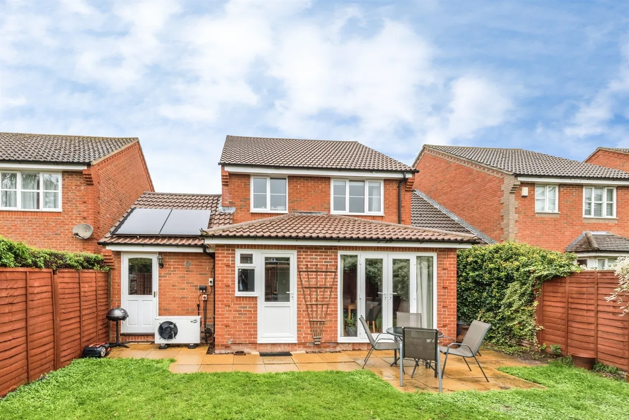 Sixpenny Lane, Chalgrove, OX44, photo 3