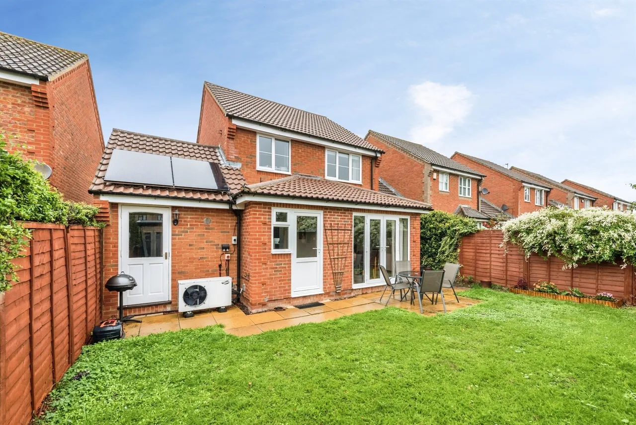 Sixpenny Lane, Chalgrove, OX44, photo 17