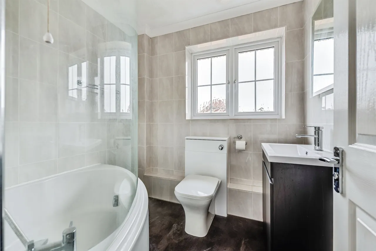 Sixpenny Lane, Chalgrove, OX44, photo 9