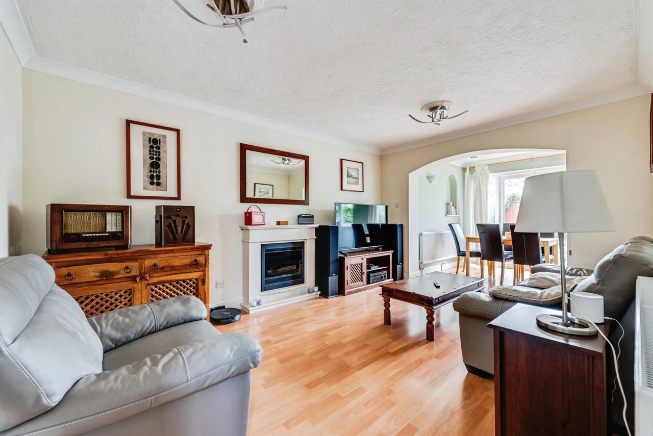Sixpenny Lane, Chalgrove, OX44, photo 2