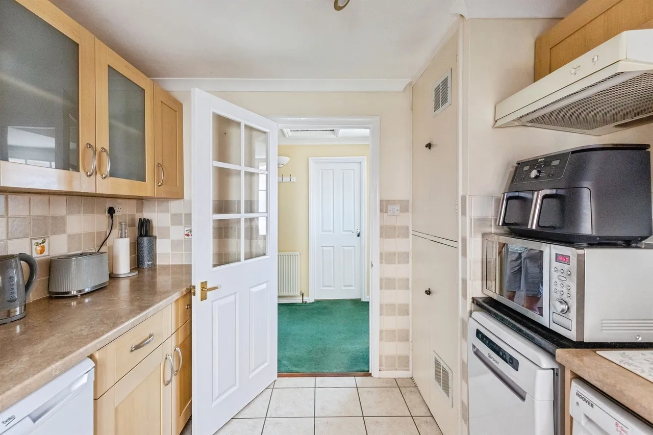 Stanwell Way, Wellingborough, photo 8
