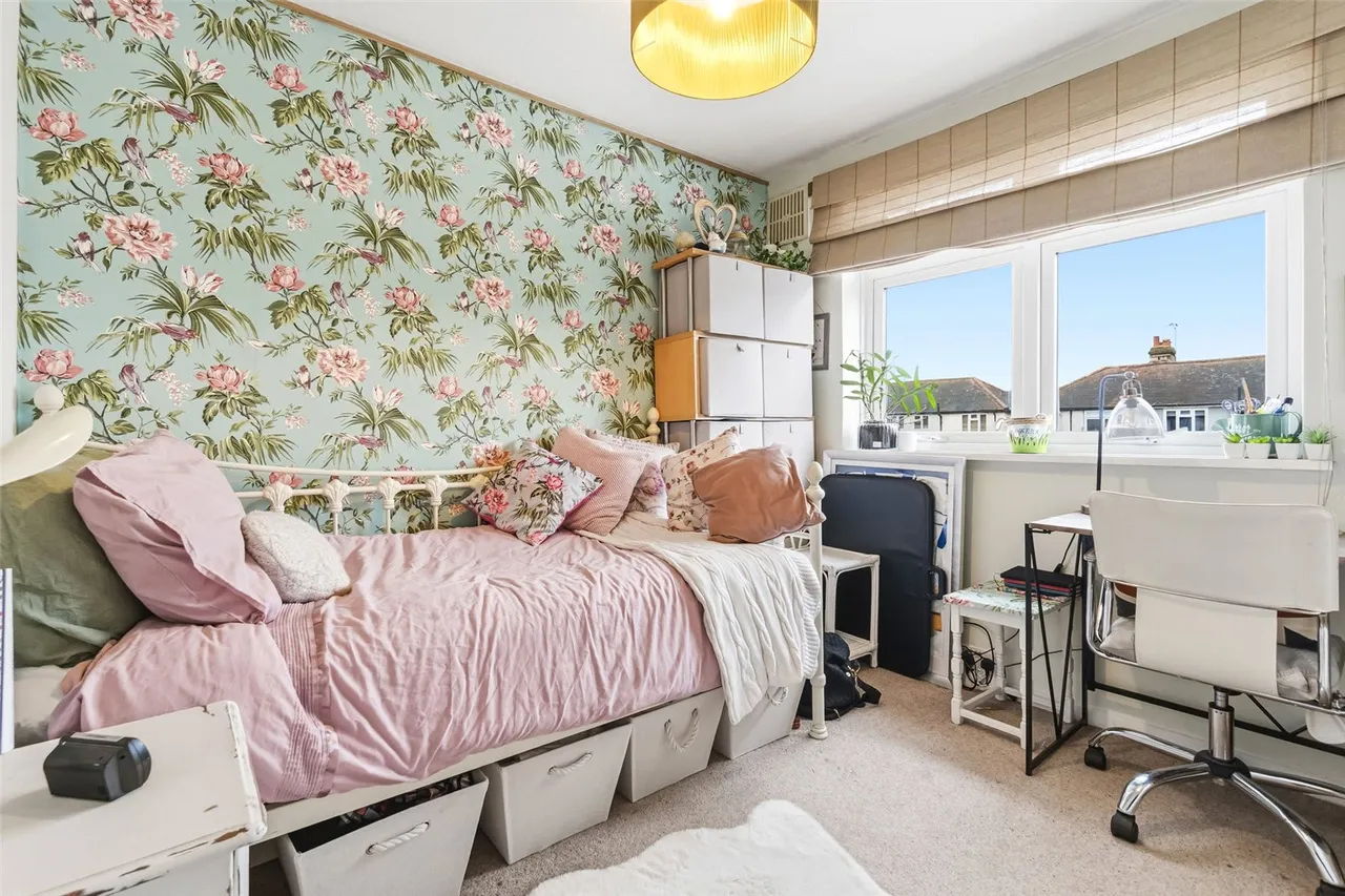 Hatherop Road, Hampton, TW12 2RF, photo 15