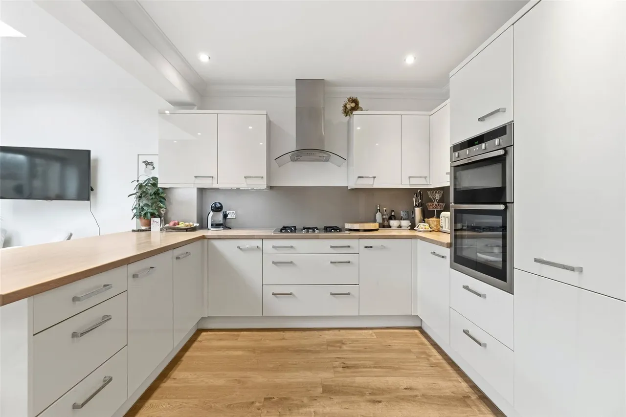 Hatherop Road, Hampton, TW12 2RF, photo 7