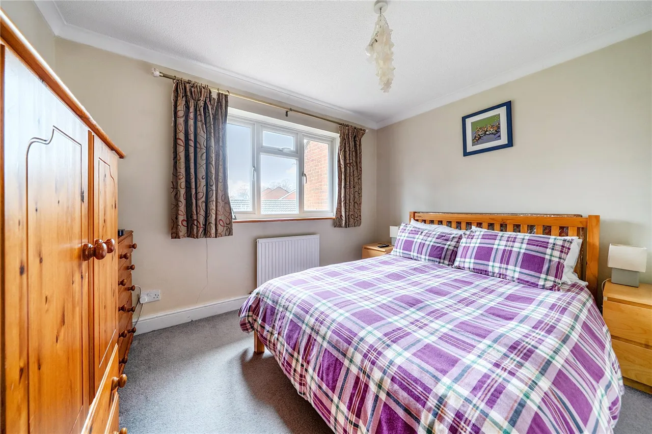 Albert Road, Bagshot, GU19, photo 17