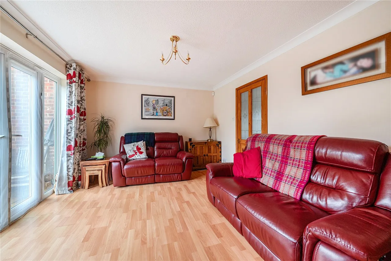 Albert Road, Bagshot, GU19, photo 13