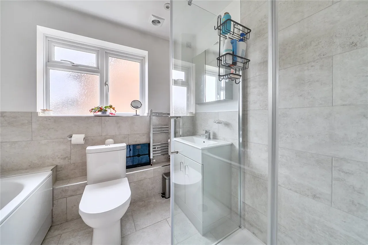 Albert Road, Bagshot, GU19, photo 15