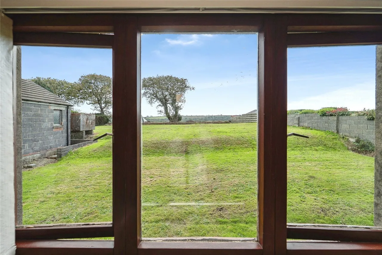 New Road, Hook, SA62, photo 6