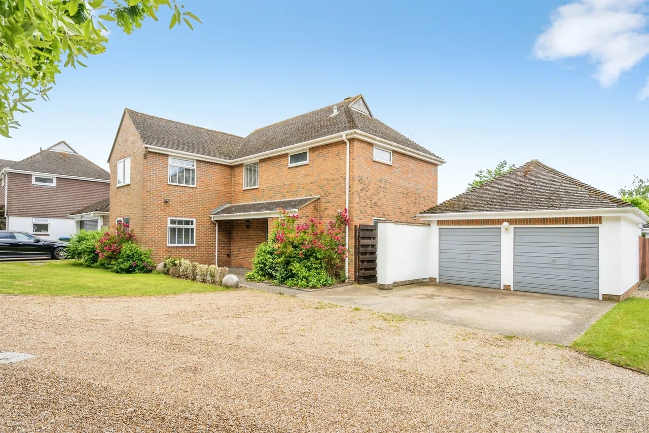 5 bed house for sale — Aldwick Felds, Bognor Regis