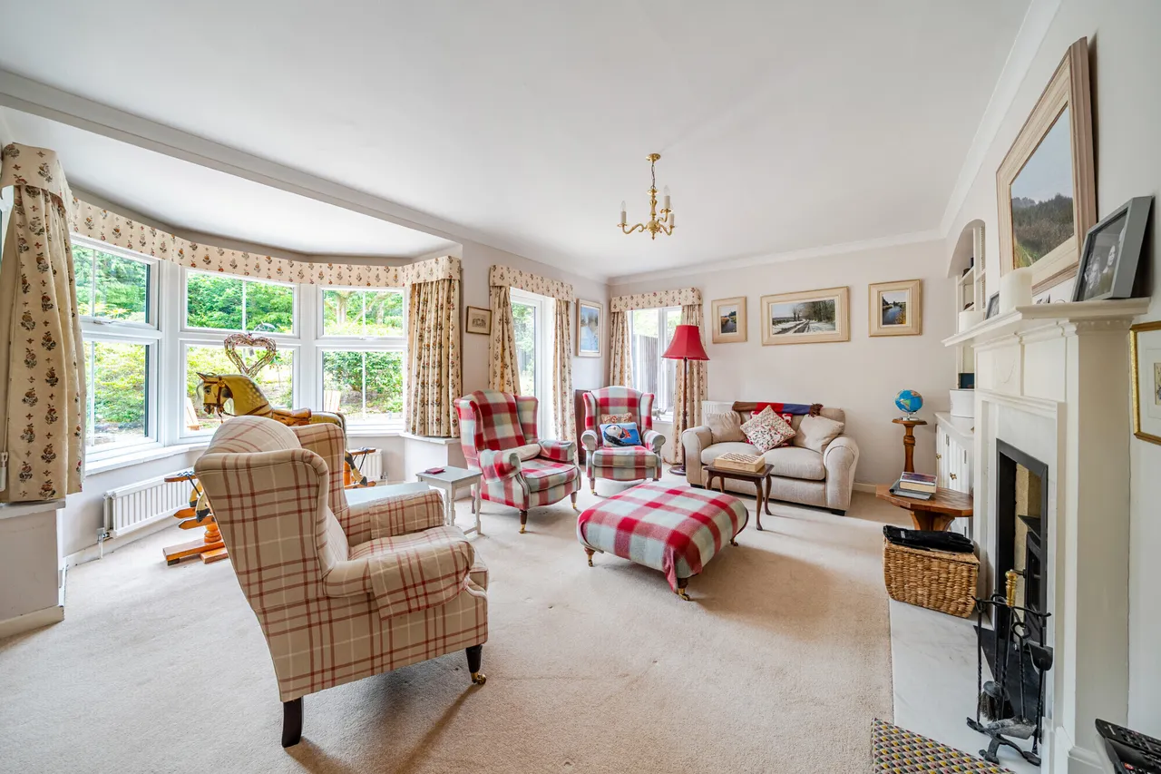 The Close, Farnham, GU9, photo 3