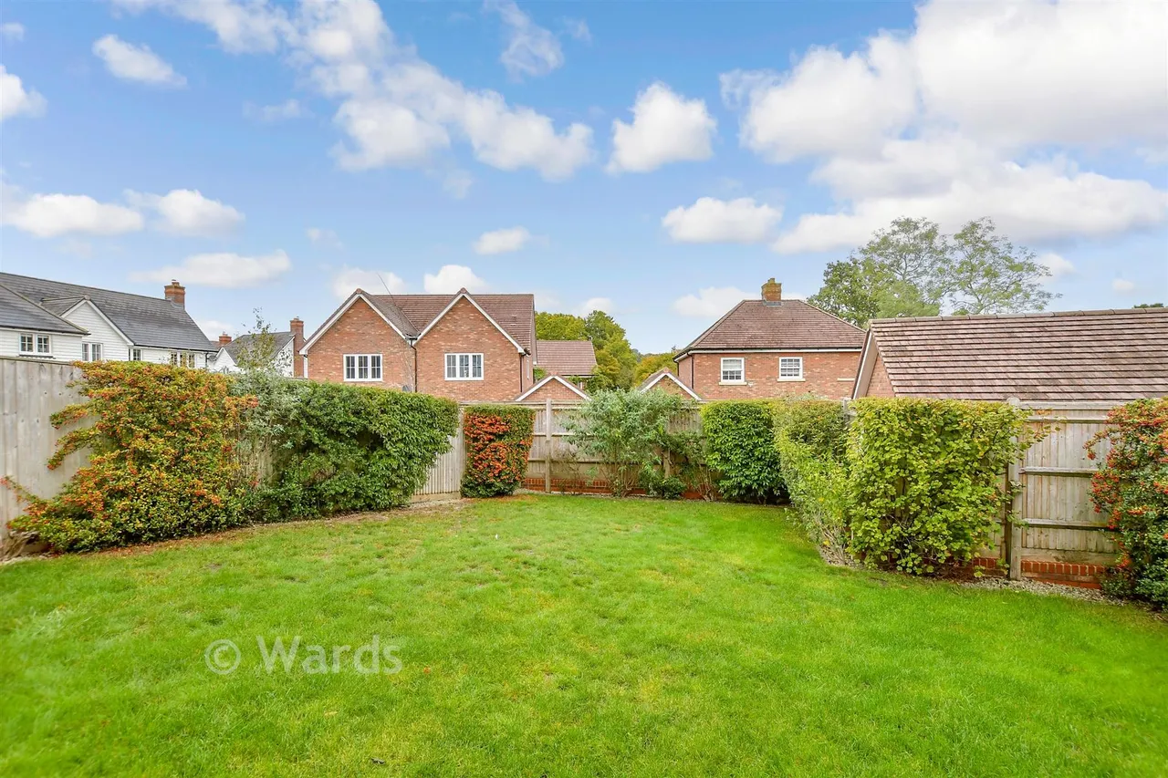 Greensand Meadow, Sutton Valence, ME17, photo 13