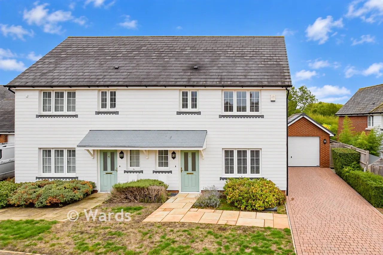 3 bed house for sale, Greensand Meadow, Sutton Valence, ME17