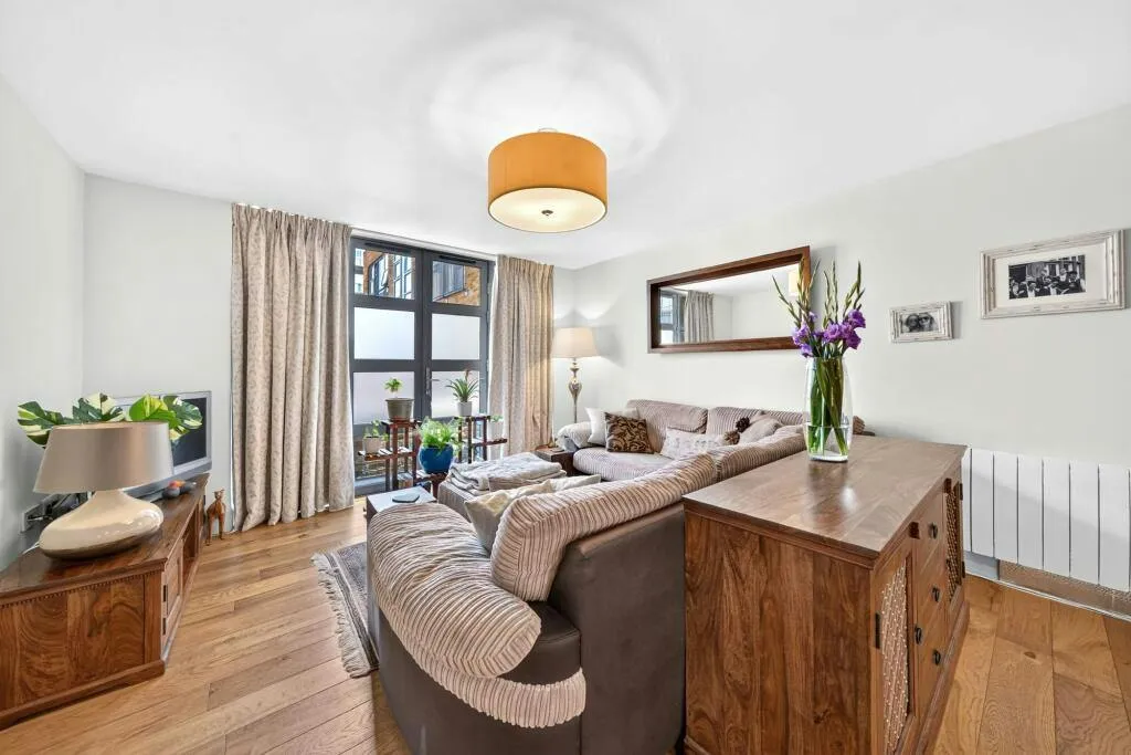 Corben Mews, London, SW8, photo 4