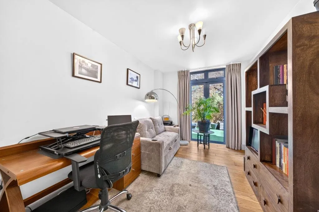Corben Mews, London, SW8, photo 12