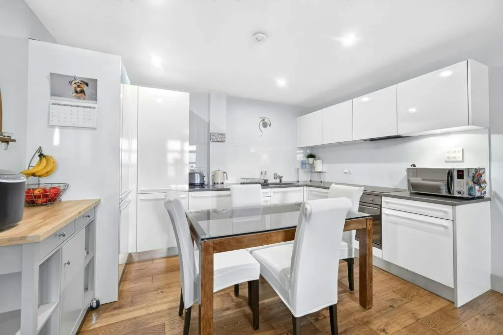 Corben Mews, London, SW8, photo 6