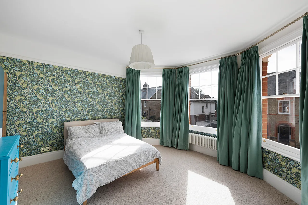 Avenue Road, St. Neots, PE19, photo 13