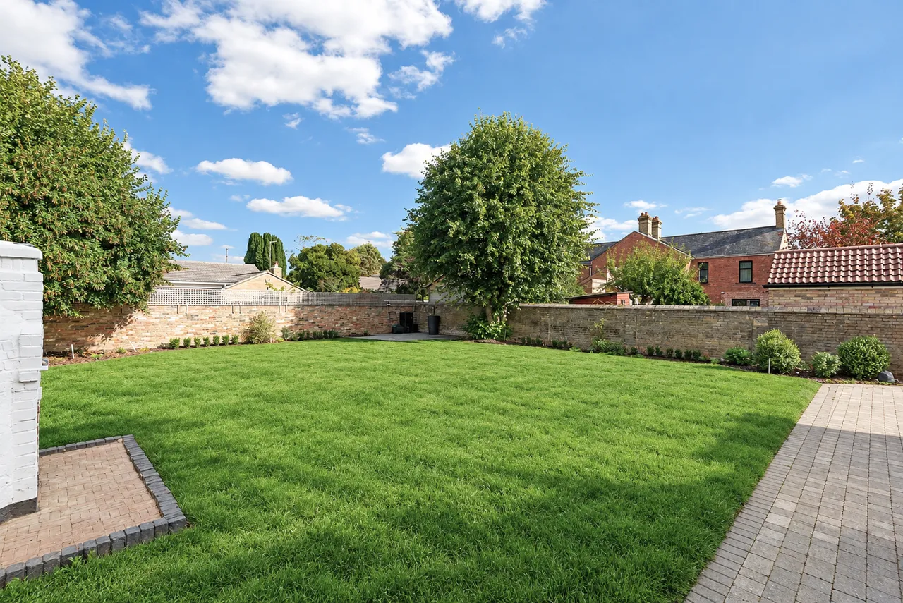 Avenue Road, St. Neots, PE19, photo 18