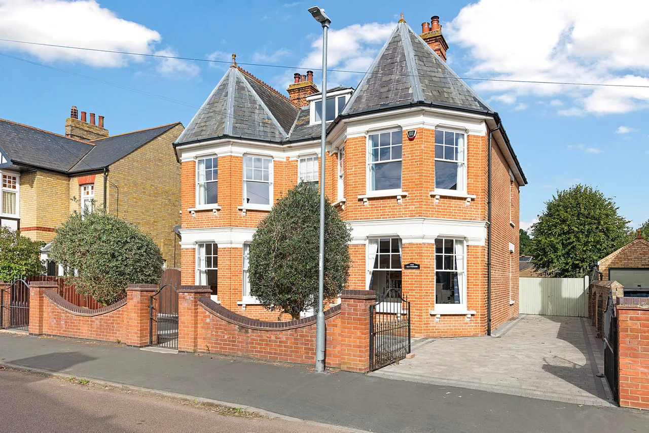 Avenue Road, St. Neots, PE19, photo 20