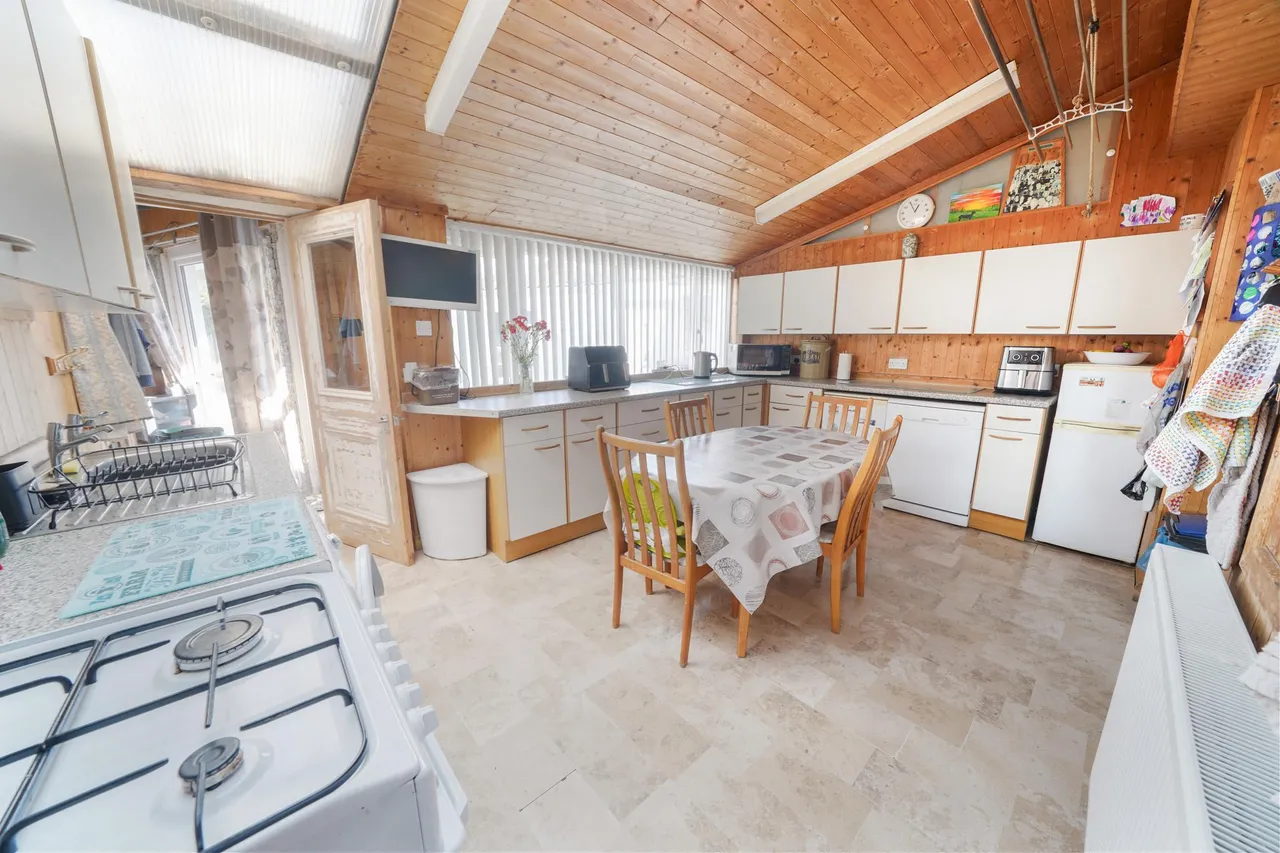 Arthur Street, Ammanford, SA18, photo 5