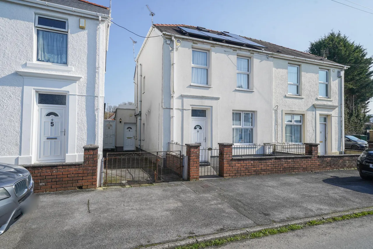 Arthur Street, Ammanford, SA18, photo 23