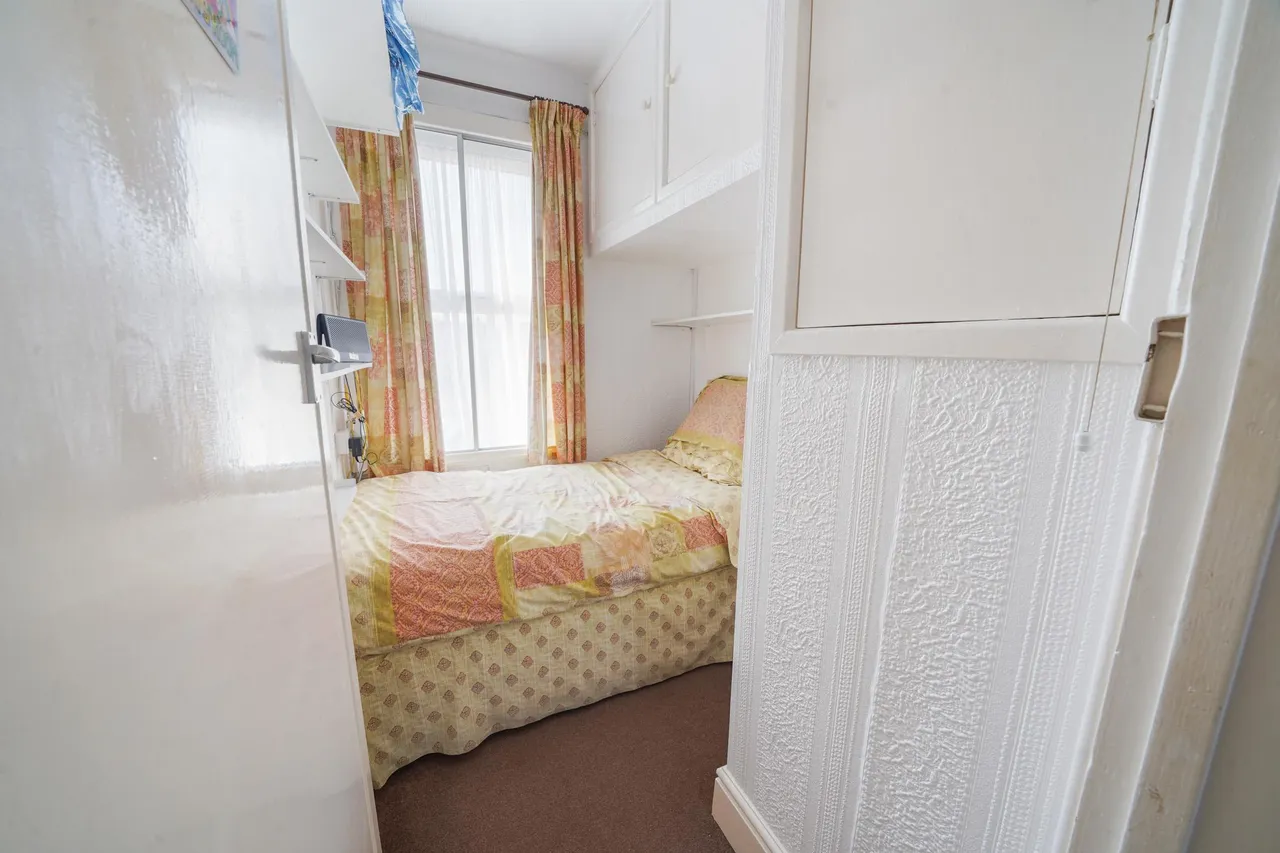 Arthur Street, Ammanford, SA18, photo 15