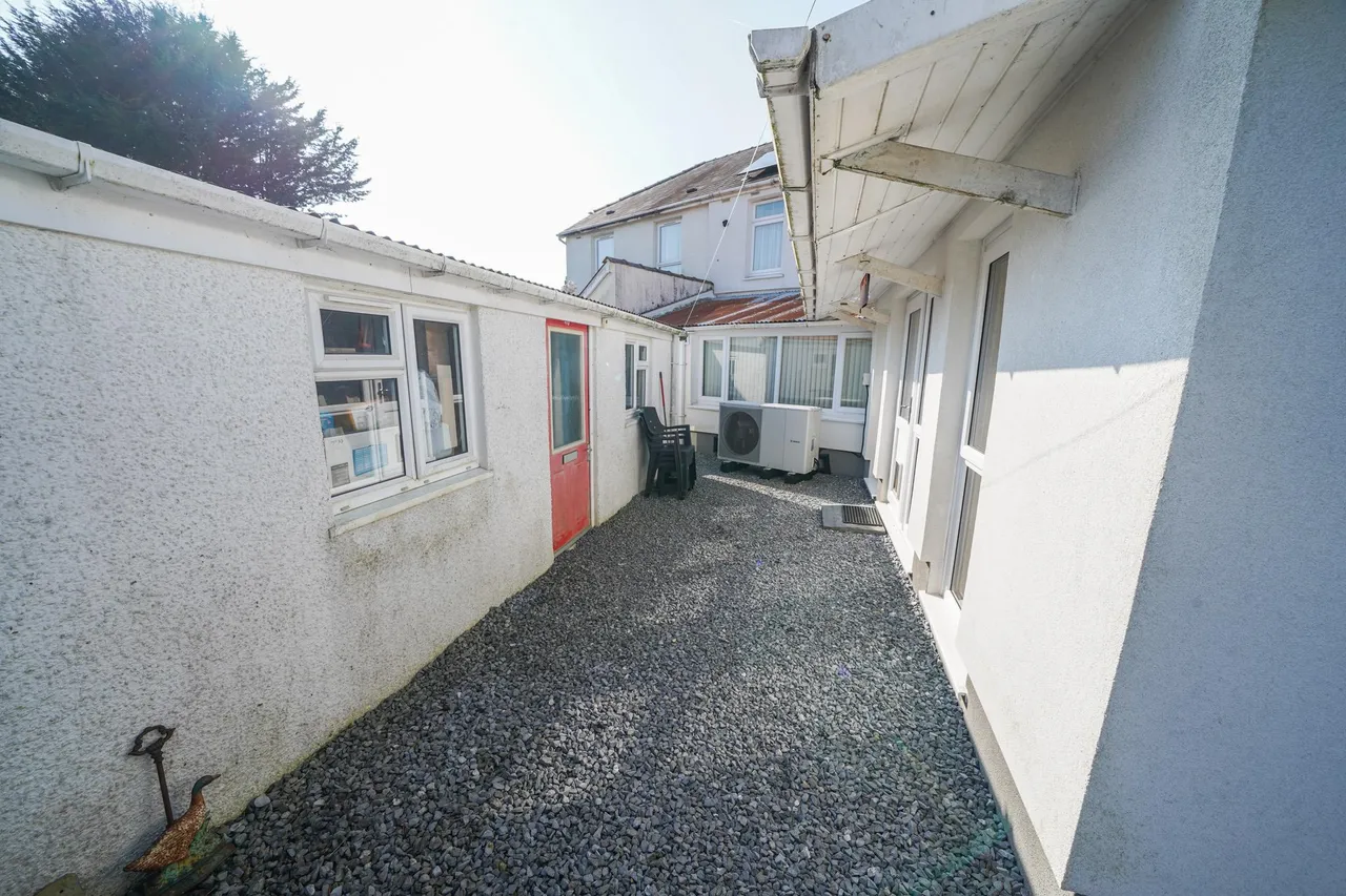 Arthur Street, Ammanford, SA18, photo 20