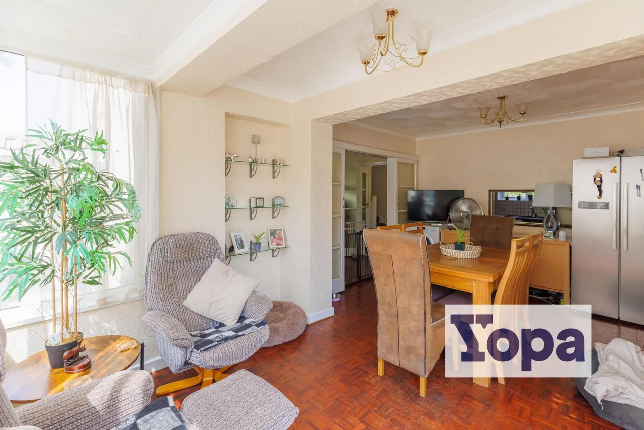 Castle Lane East, Bournemouth, BH7, photo 6