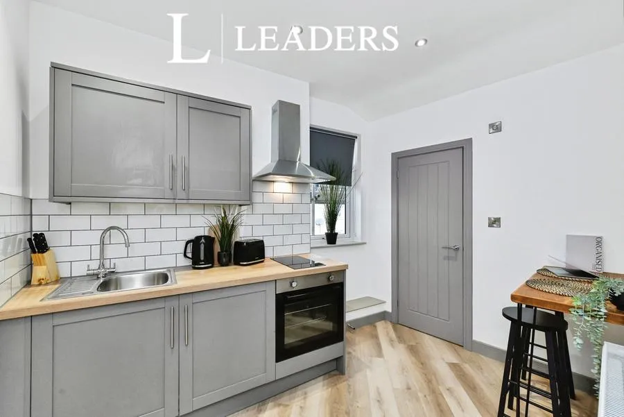 Derbyshire Lane, Hucknall, NG15, photo 5