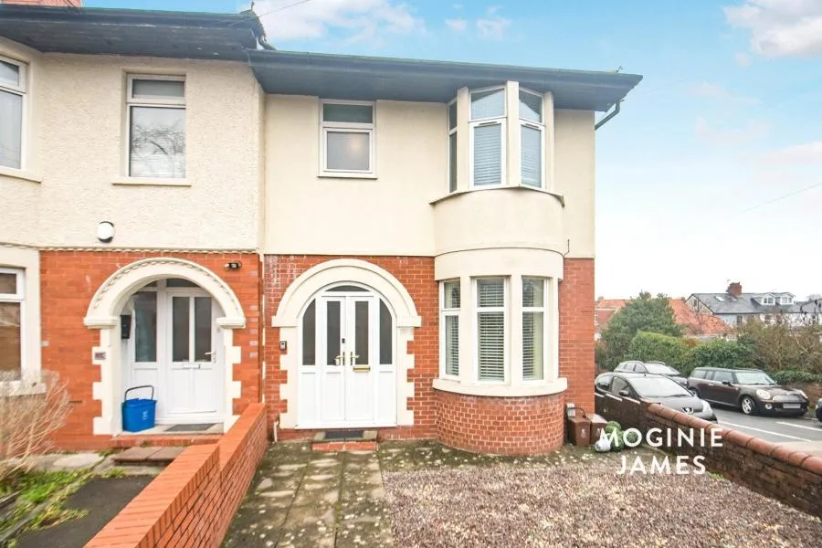 4 bed house for sale, Manor Way, Heath, CF14