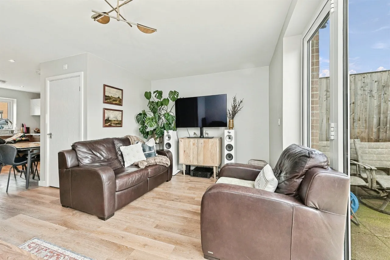 Turnstone Way, Huddersfield, HD4, photo 5