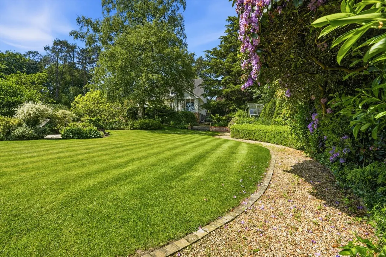 Castle Hill, Prestbury, photo 39