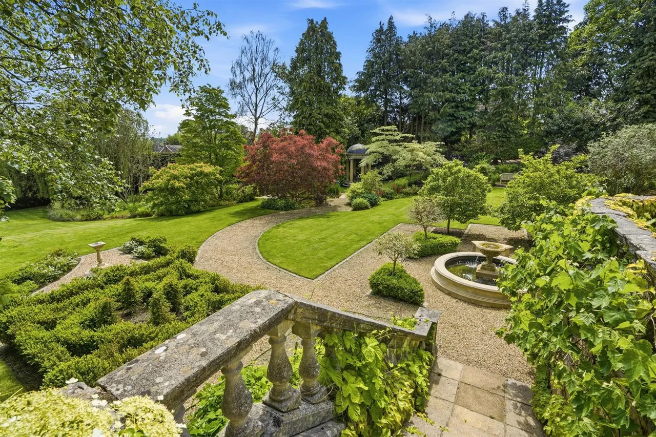 Castle Hill, Prestbury, photo 31