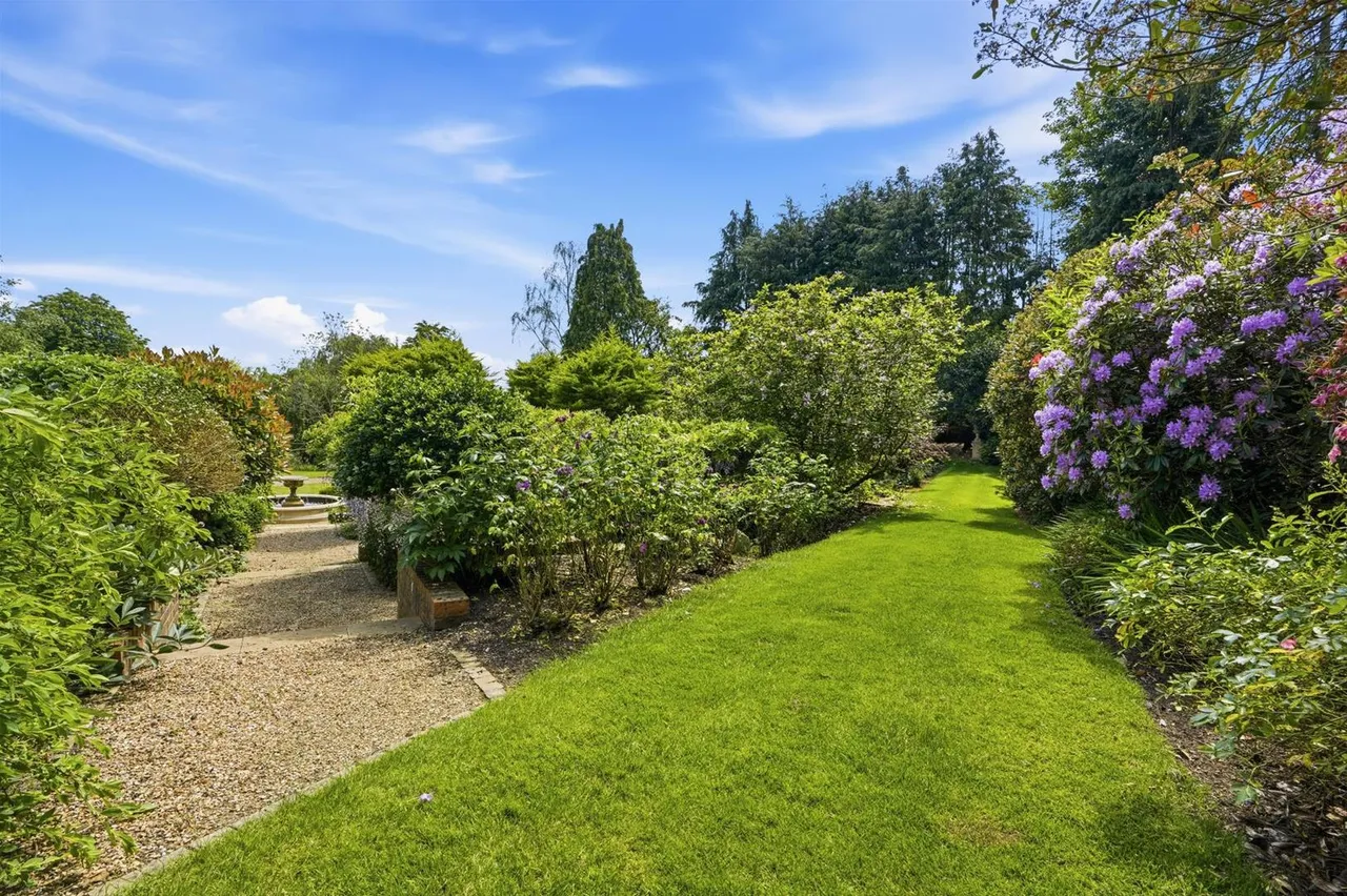 Castle Hill, Prestbury, photo 43