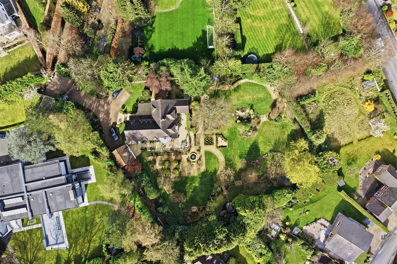 Castle Hill, Prestbury, photo 49
