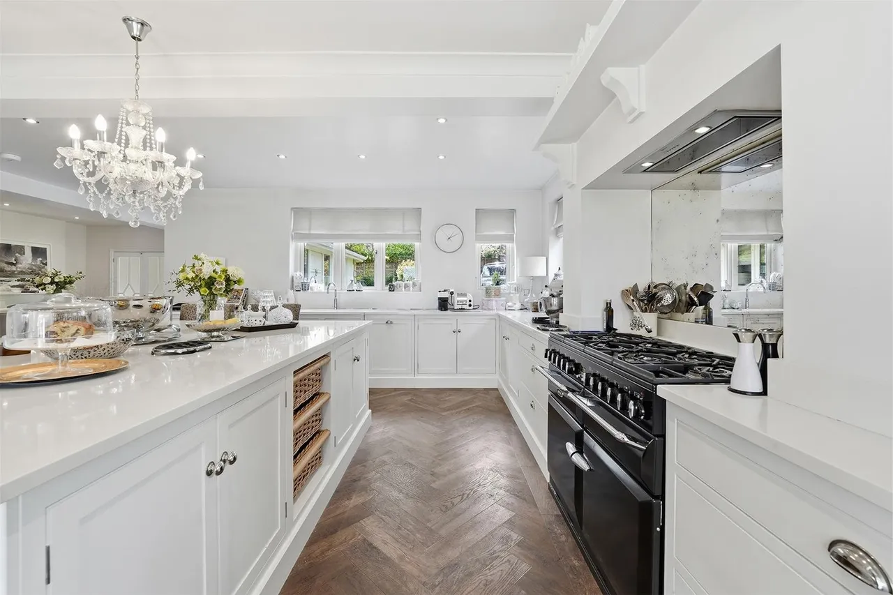 Castle Hill, Prestbury, photo 9