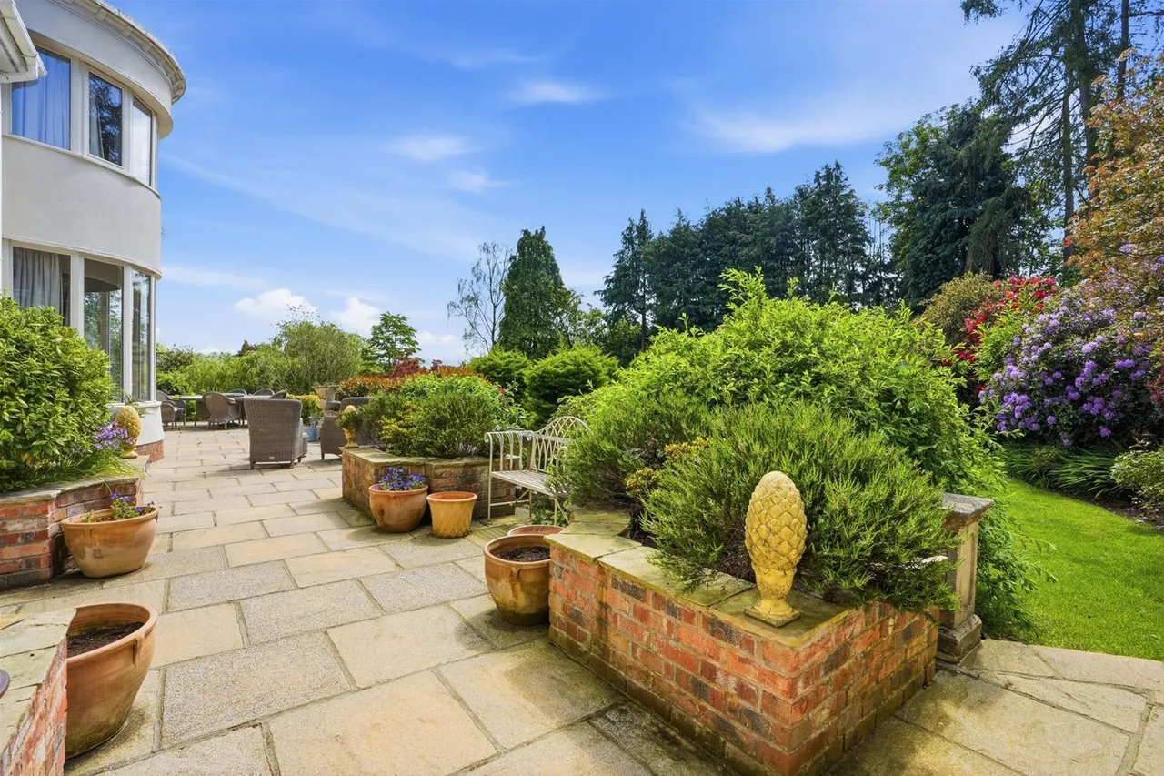 Castle Hill, Prestbury, photo 29