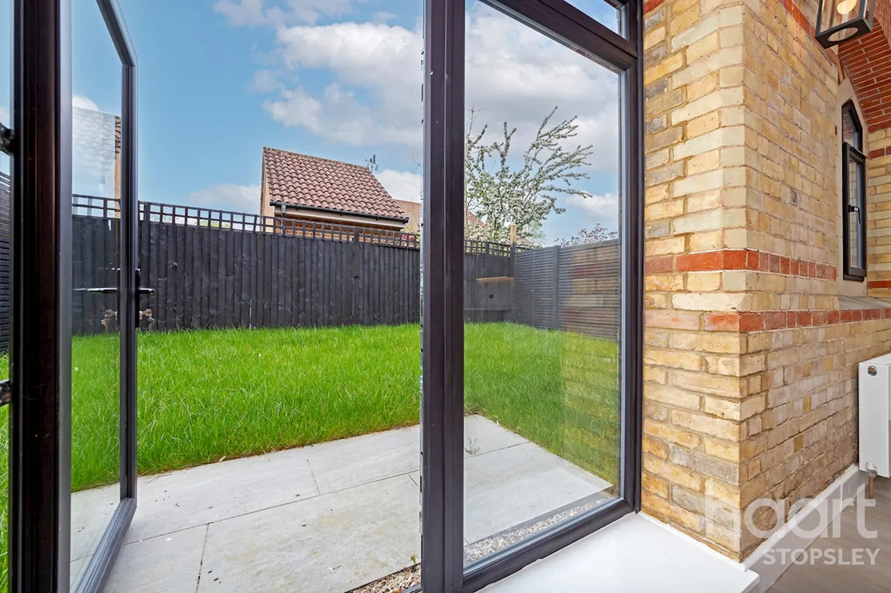 Mallard Road, Abbots Langley, WD5, photo 9