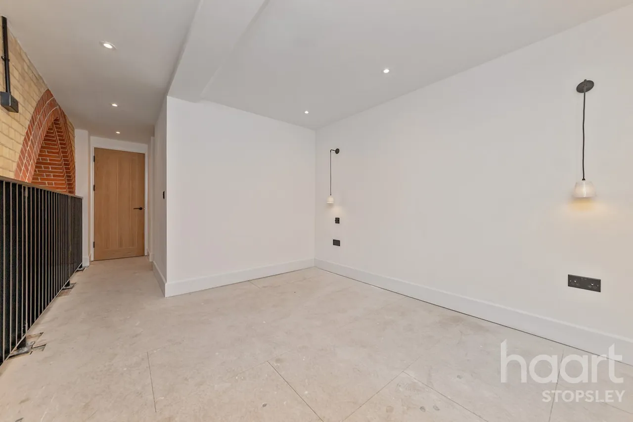 Mallard Road, Abbots Langley, WD5, photo 15